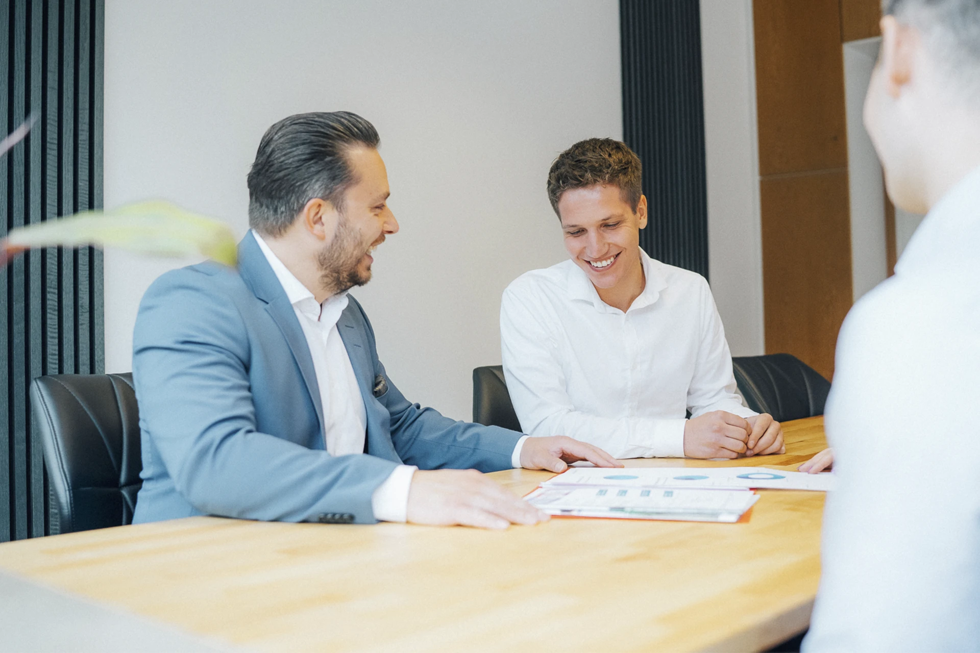 AWI-Mitarbeiter zeigt Karrieremöglichkeiten im Rahmen einer Employer-Branding-Initiative.